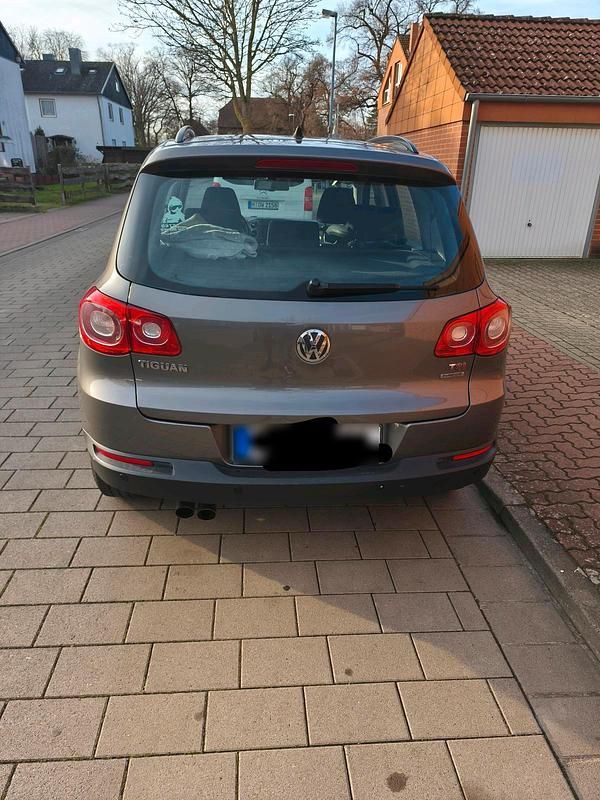 Gebraucht VW Tiguan Team 150 PS (110 kW) 2010 Grau SUV