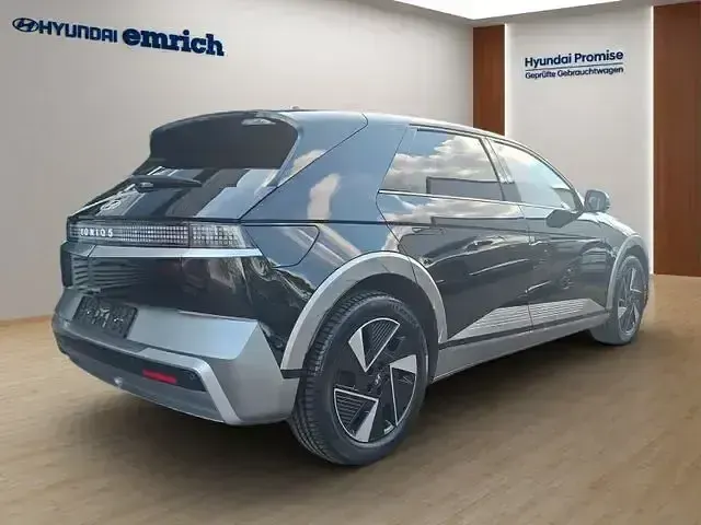 Gebraucht Hyundai Ioniq 5 Techniq 167 kW (228 PS) 2025 Abyss black / mic SUV