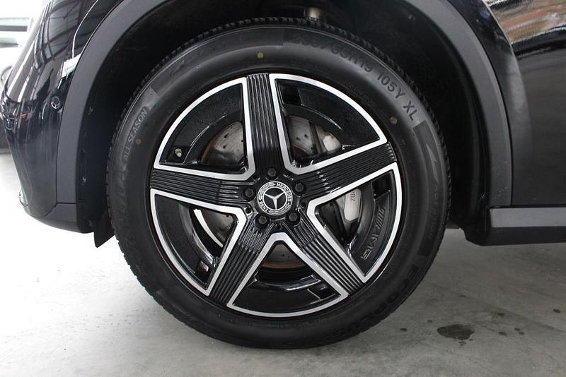 Gebraucht Mercedes GLC200 AMG 204 PS (150 kW) 2023 Schwarz SUV