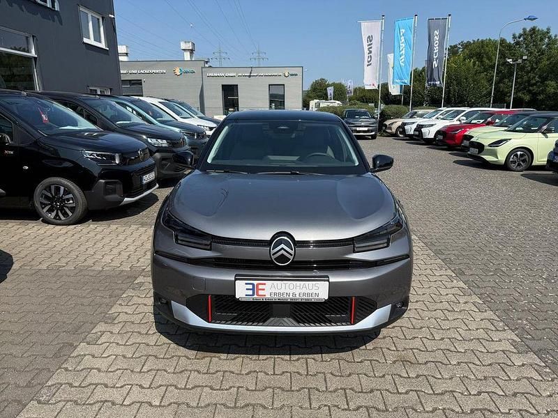Neu Citroën C4 145 PS (106 kW) 2025 Grau Limousine