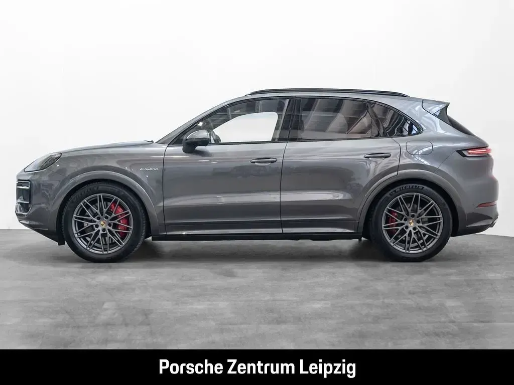 Gebraucht Porsche Cayenne S E-Hybrid 519 PS (381 kW) 2025 Grau SUV