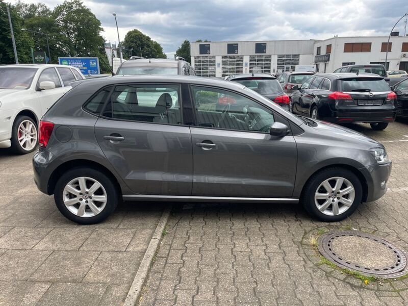 Gebraucht VW Polo Highline 90 PS (66 kW) 2012 Grau Kleinwagen