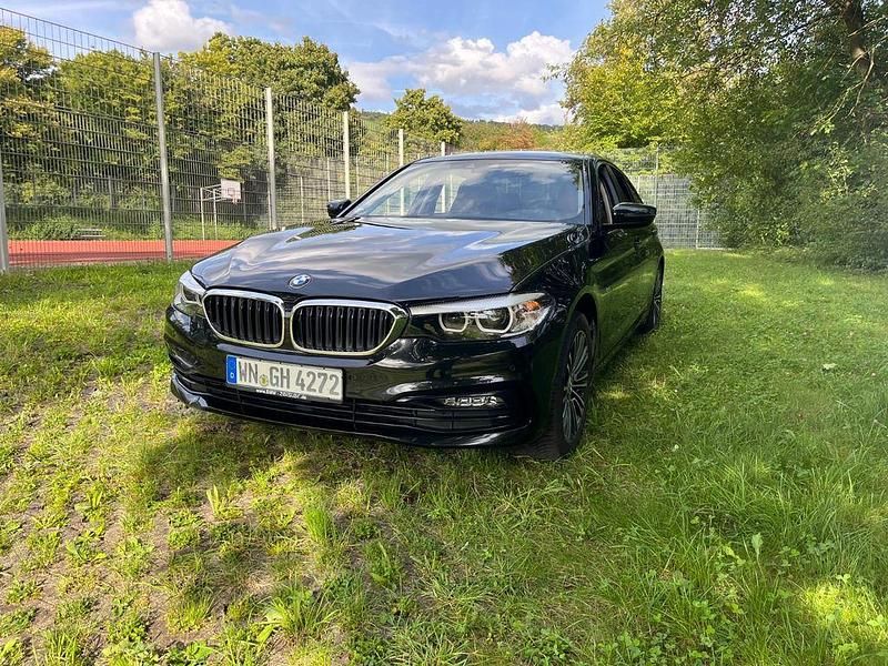 Saphirschwarz Gebraucht 2018 BMW 540 Sport Line Limousine | 27.800 € (Guter Preis) - Bild 1/4
