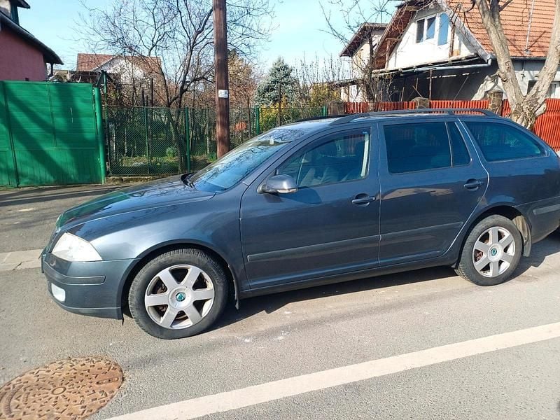 Gebraucht Skoda Octavia 140 PS (102 kW) 2007 Grau Kombi