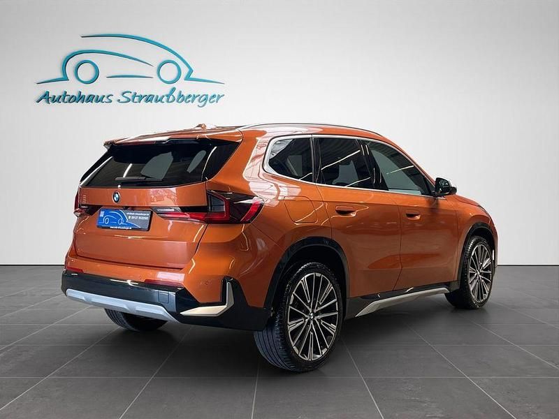 Gebraucht BMW X1 xLine 211 PS (155 kW) 2023 Orangekeine angabe SUV