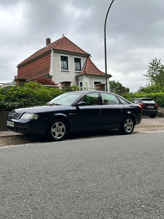 Blau Gebraucht 1997 Audi A6 Limousine | 2.999 € (Etwas zu teuer) - Bild 1/4