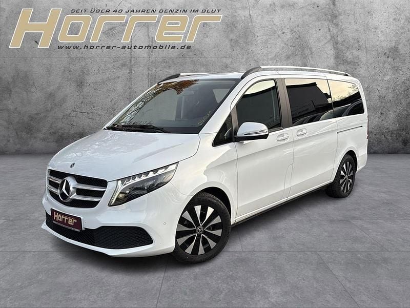 Bergkristallweiã metallic Gebraucht 2023 Mercedes V250 Edition Van / Kleinbus | 52.890 € (Guter Preis) - Bild 1/4