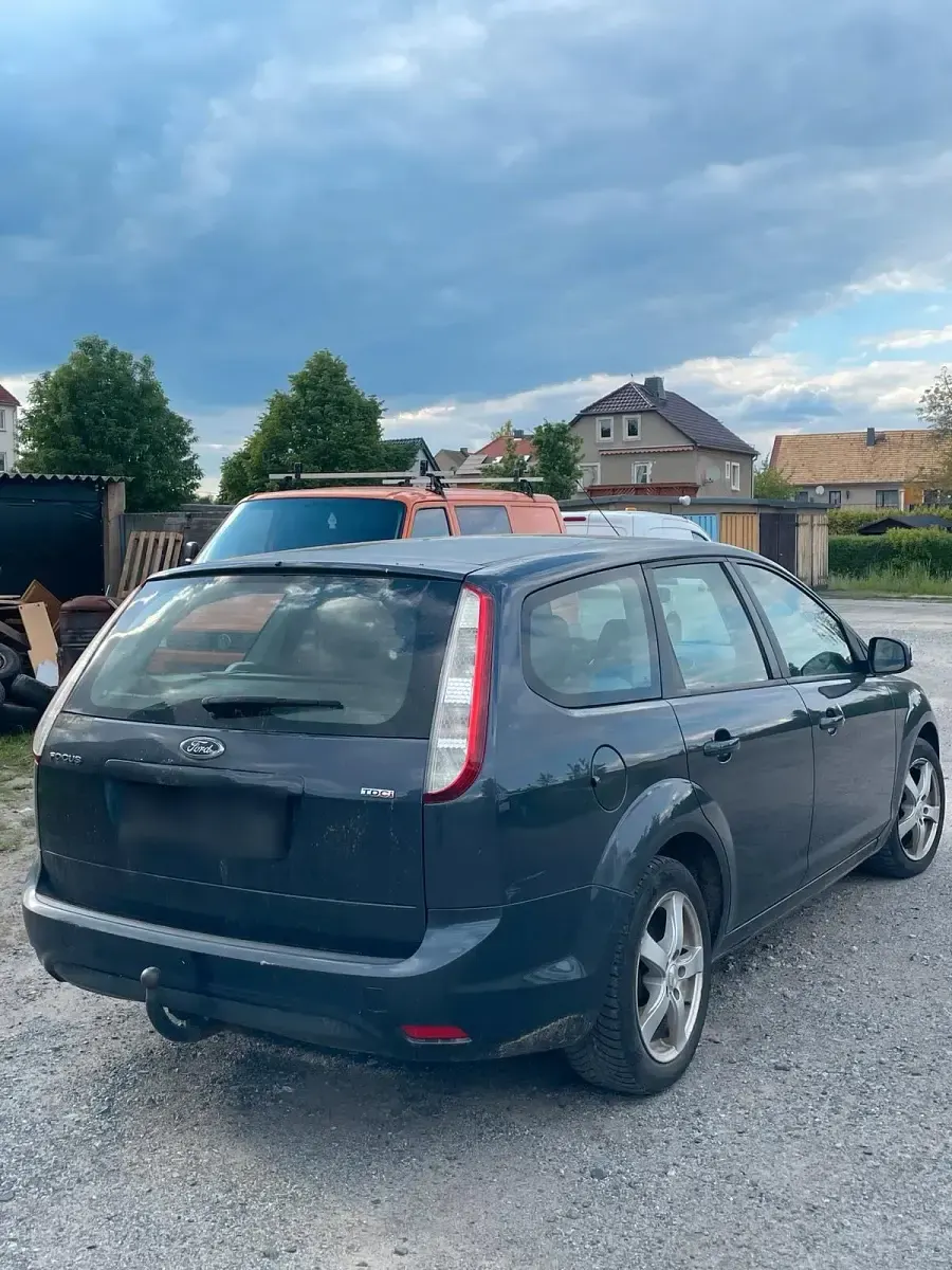 Brugt Ford Focus 90 HK (66 kW) 2009 Grå Stationcar