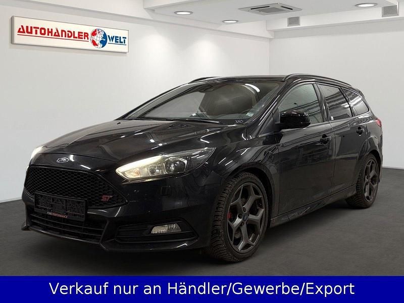 Schwarz Gebraucht 2015 Ford Focus ST Kombi | 7.999 € (Superpreis) - Bild 1/3