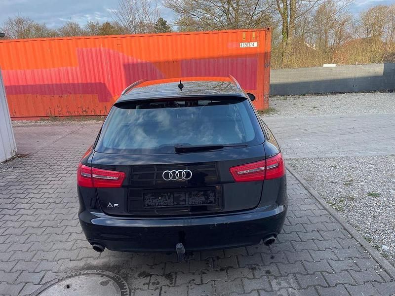 Gebraucht Audi A6 Sport 204 PS (150 kW) 2011 Schwarz Kombi