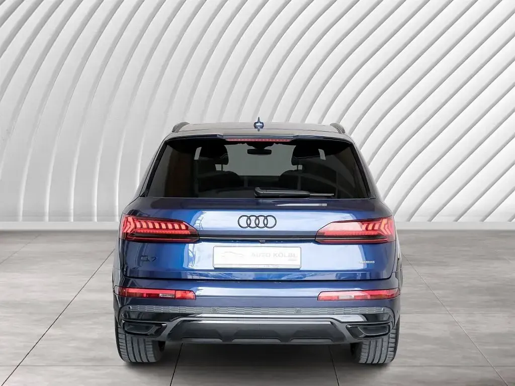 Gebraucht Audi Q7 S-Line 286 PS (210 kW) 2023 Navarrablau metallic SUV