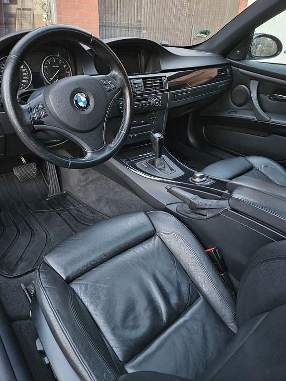 Gebraucht BMW 325 Shadowline 218 PS (160 kW) 2007 Schwarz Coupé