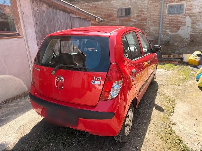 Gebraucht Hyundai i10 68 PS (50 kW) 2008 Rot Kleinwagen