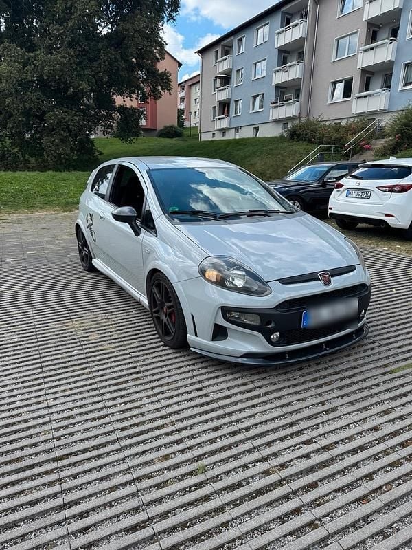 Grau Gebraucht 2011 Abarth Punto Evo Kleinwagen | 7.500 € - Bild 1/4