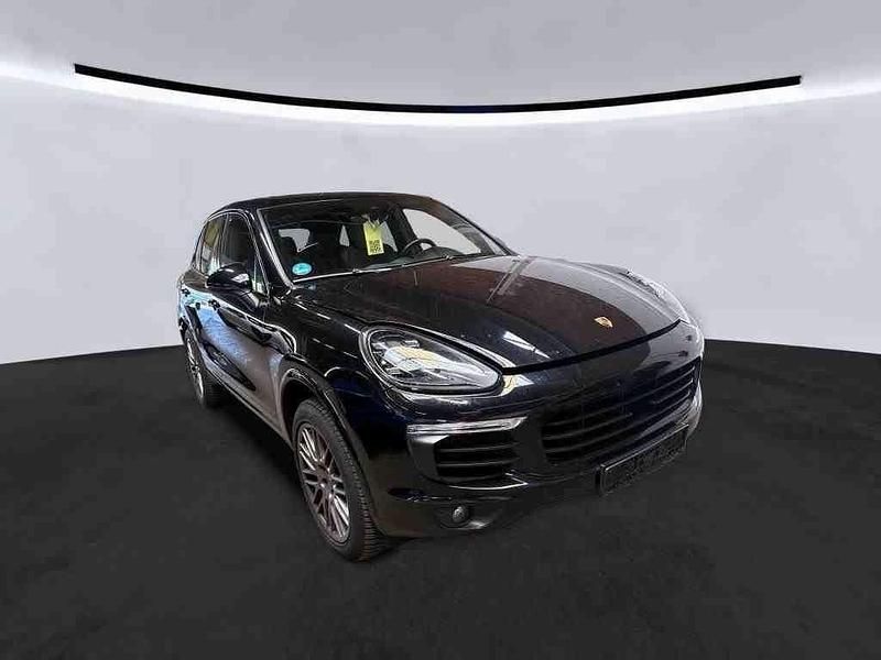 Schwarz Gebraucht 2017 Porsche Cayenne Platinum Edition SUV | 35.999 € (Fairer Preis) - Bild 1/4