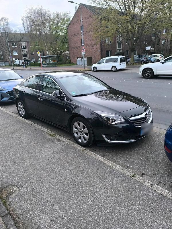 Gebraucht Opel Insignia 136 PS (100 kW) 2015 Schwarz Limousine