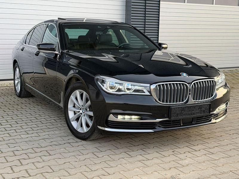 Gebraucht BMW 740 Performance 326 PS (239 kW) 2018 Schwarz Limousine