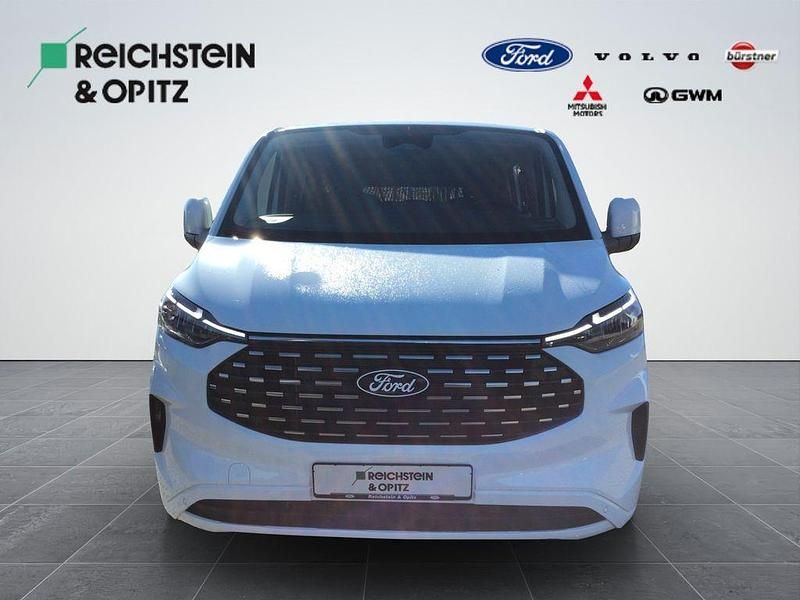 Neu Ford Tourneo Titanium 150 PS (110 kW) 2026 Weiß Van / Kleinbus