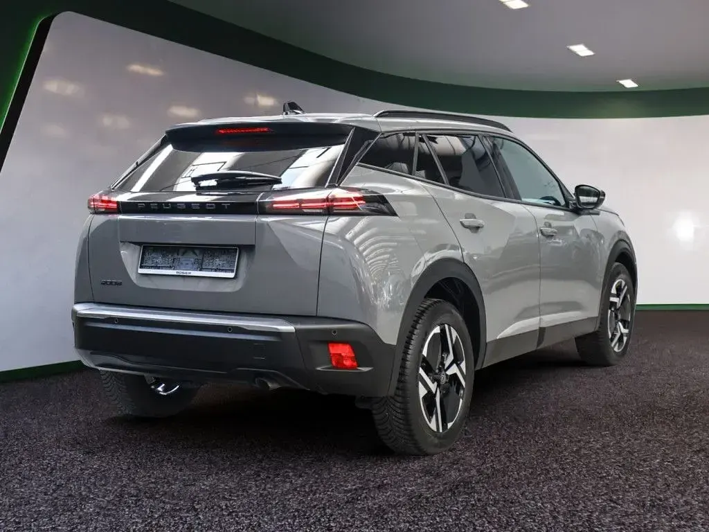 Gebraucht Peugeot 2008 Allure 101 PS (74 kW) 2024 Grau / lackierung seleniumgrau/typ aus SUV