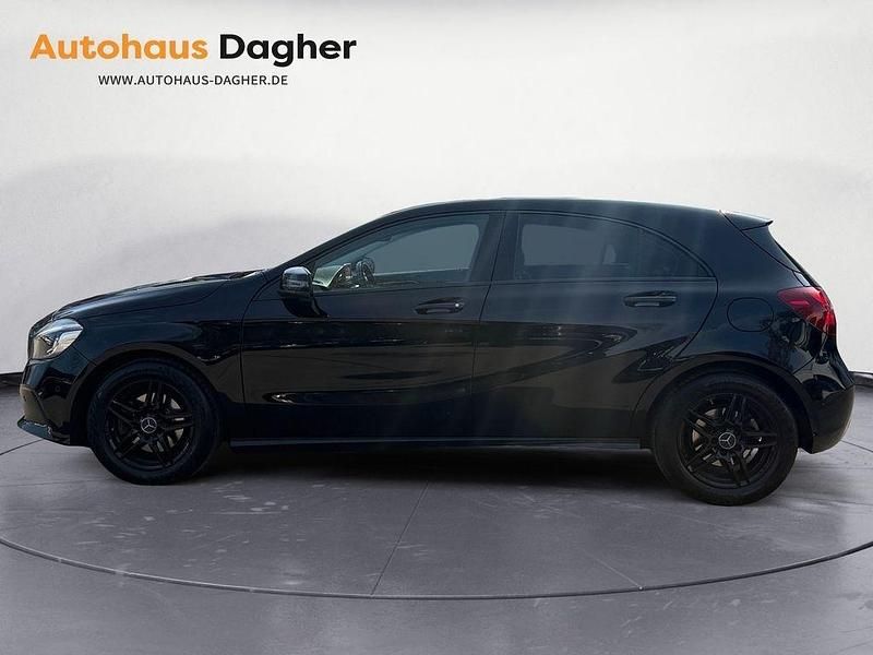 Gebraucht Mercedes A200 156 PS (114 kW) 2016 Schwarz Limousine