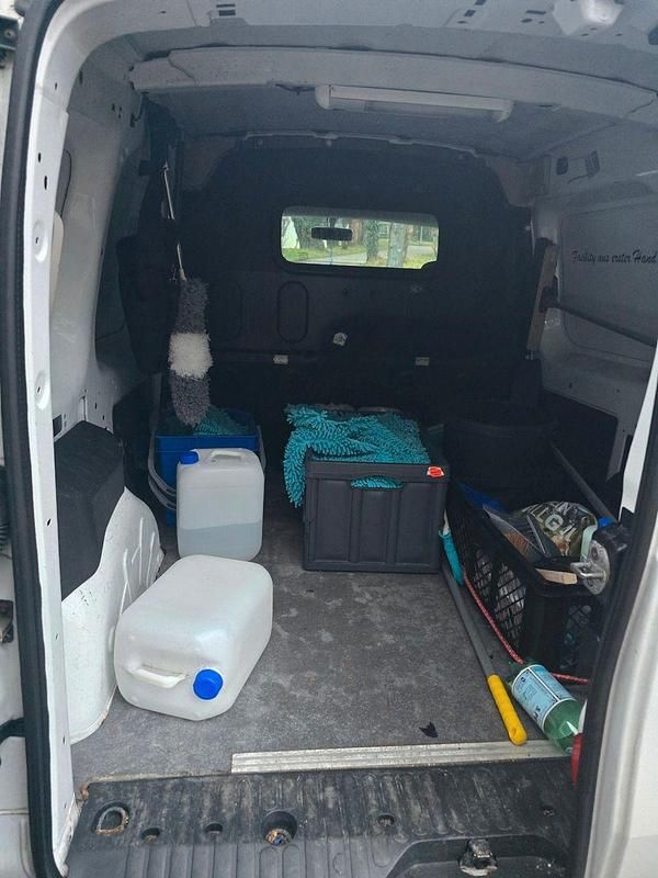 Usado Renault Kangoo 103 HP (75 kW) 2010 Branco Van