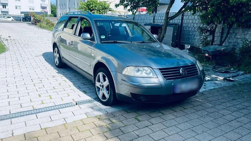 Silber Gebraucht 2005 VW Passat Kombi | 999 € (Guter Preis) - Bild 1/4