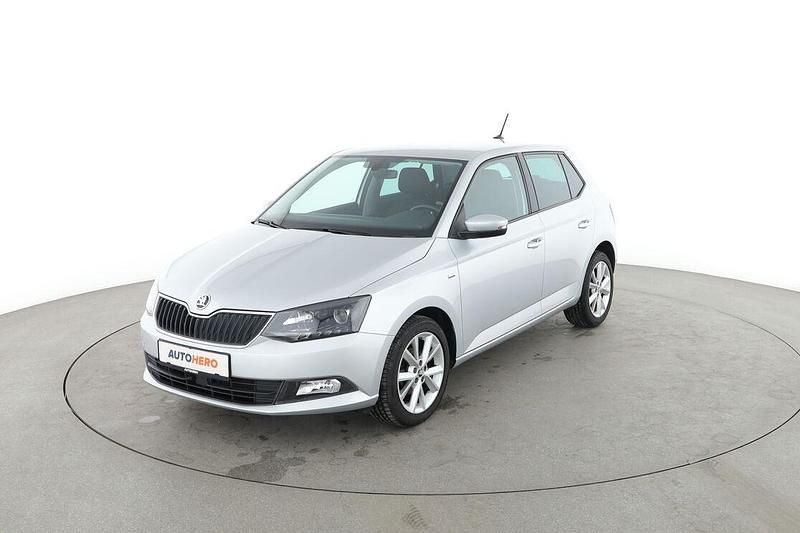 Silber Gebraucht 2018 Skoda Fabia Clever Limousine | 13.020 € (Fairer Preis) - Bild 1/3