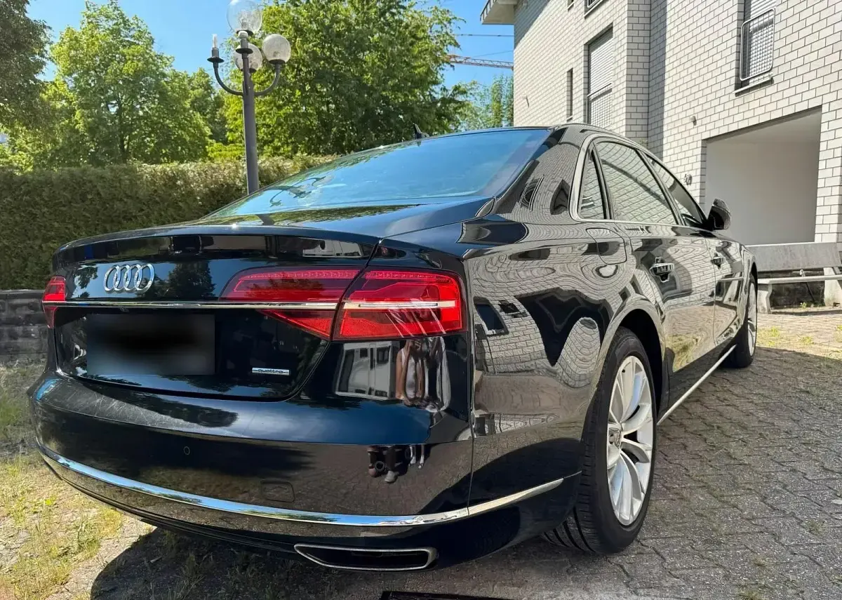Gebraucht Audi A8L Ambiente 385 PS (283 kW) 2015 Schwarz Limousine