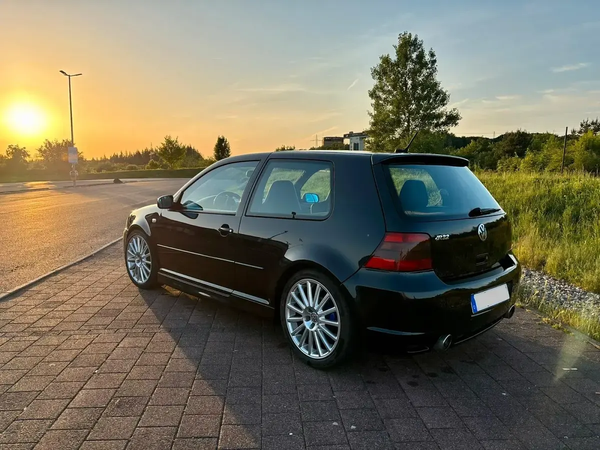 Gebraucht VW Golf IV R 241 PS (177 kW) 2003 Schwarz Limousine