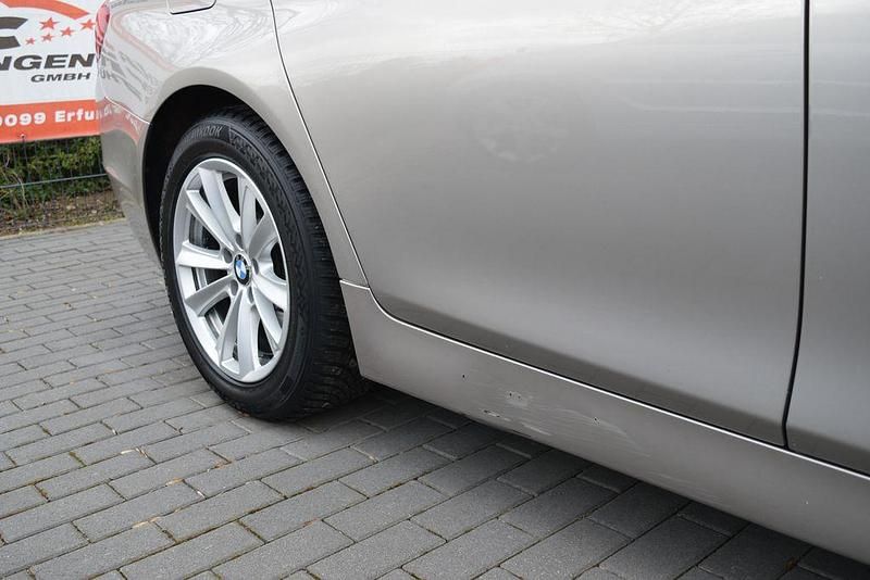 Gebraucht BMW 530 258 PS (189 kW) 2011 Silber Kombi