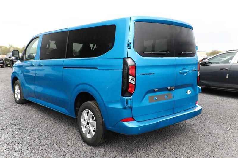 Neu Ford Transit Custom Limited 170 PS (125 kW) 2026 Digital aqua blue metallic Kombi