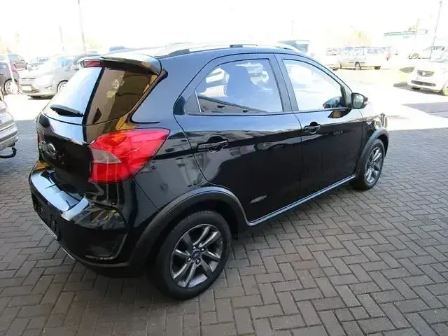 Usado Ford Ka Plus Active 86 HP (63 kW) 2018 Preto Citadino