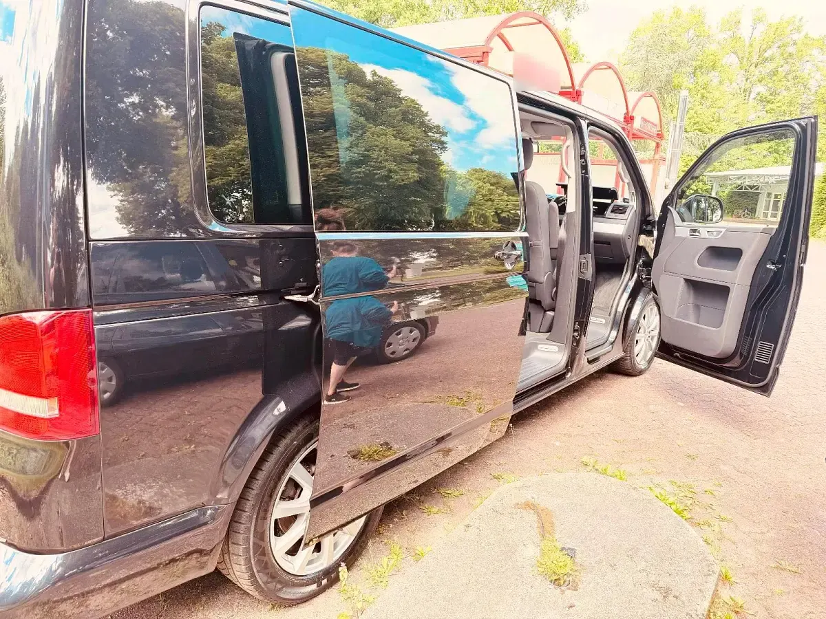 Gebraucht VW Multivan 179 PS (131 kW) 2015 Schwarz Van / Kleinbus