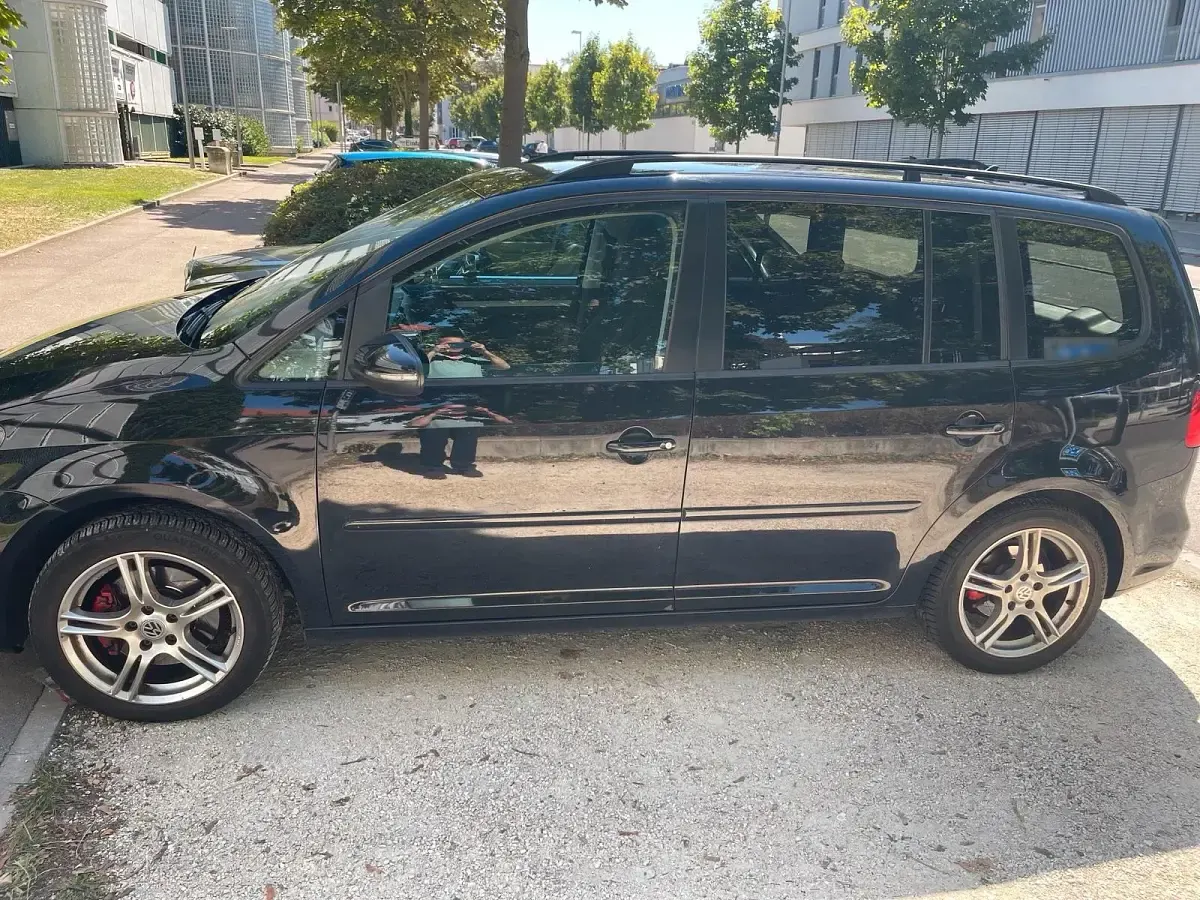 Gebraucht VW Touran 140 PS (102 kW) 2012 Van / Kleinbus