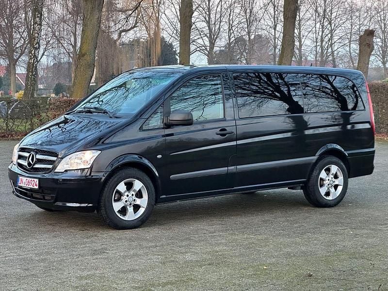 Schwarz Gebraucht 2013 Mercedes Vito Van | 9.950 € (Guter Preis) - Bild 1/4