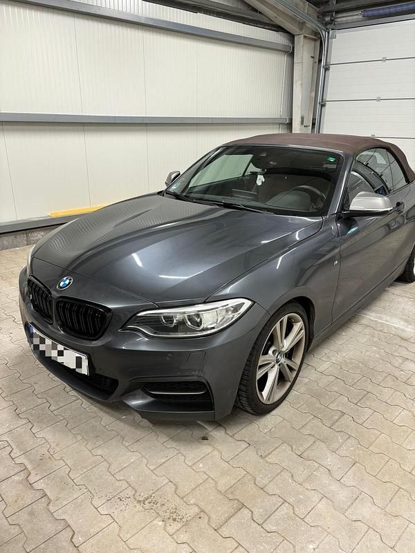 Gebraucht BMW M235 M Performance 326 PS (239 kW) 2017 Grau Cabrio