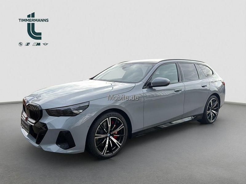 Grau Neu 2025 BMW 540 M Sport Kombi | 83.190 € (Etwas zu teuer) - Bild 1/4