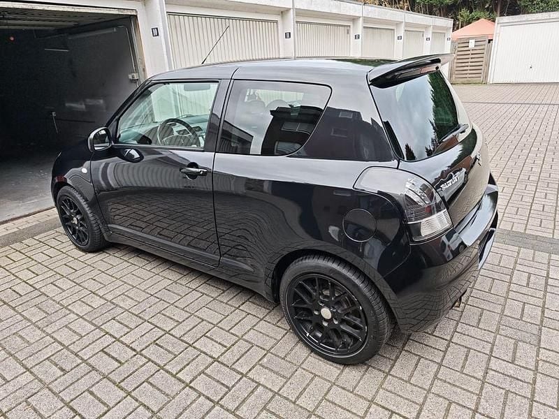 Gebraucht Suzuki Swift Sport 125 PS (91 kW) 2009 Schwarz Kleinwagen