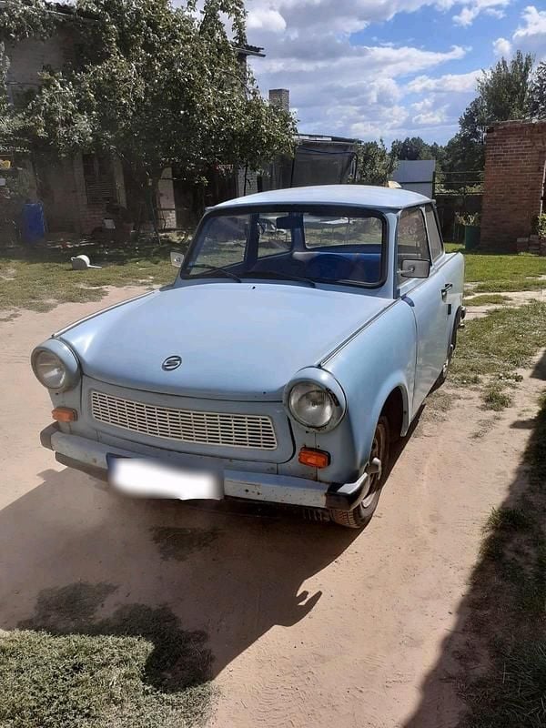 Blau Gebraucht 1988 Trabant 601 Kleinwagen | 4.000 € - Bild 1/4