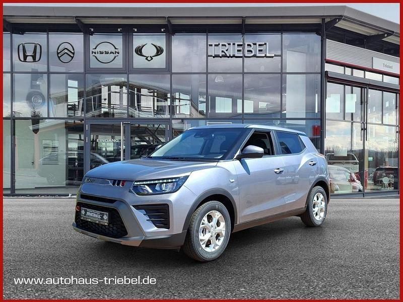 Grau Neu 2025 Ssangyong (KGM) Tivoli SUV | 20.490 € - Bild 1/4