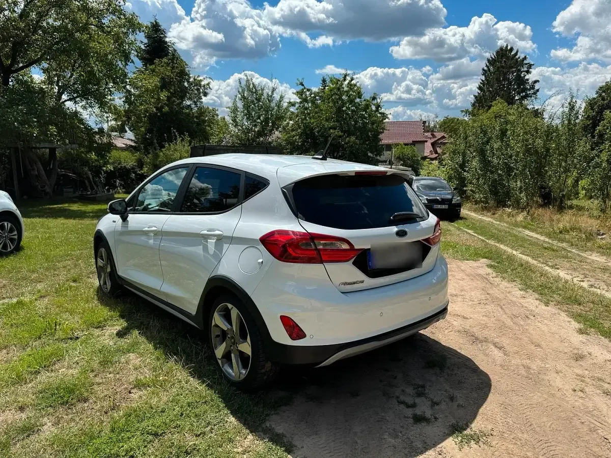 Gebraucht Ford Fiesta Active 140 PS (102 kW) 2019 Weiß Kleinwagen