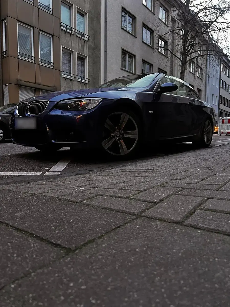 Gebraucht BMW 335 Cabriolet 306 PS (225 kW) 2008 Blau Cabrio