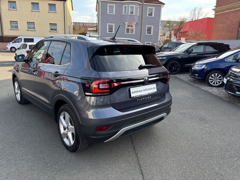 Gebraucht VW T-Cross Style 150 PS (110 kW) 2023 Grau SUV