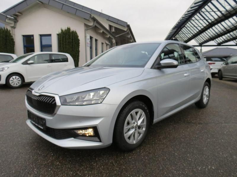Gebraucht Skoda Fabia Selection 95 PS (69 kW) 2024 Silber Limousine