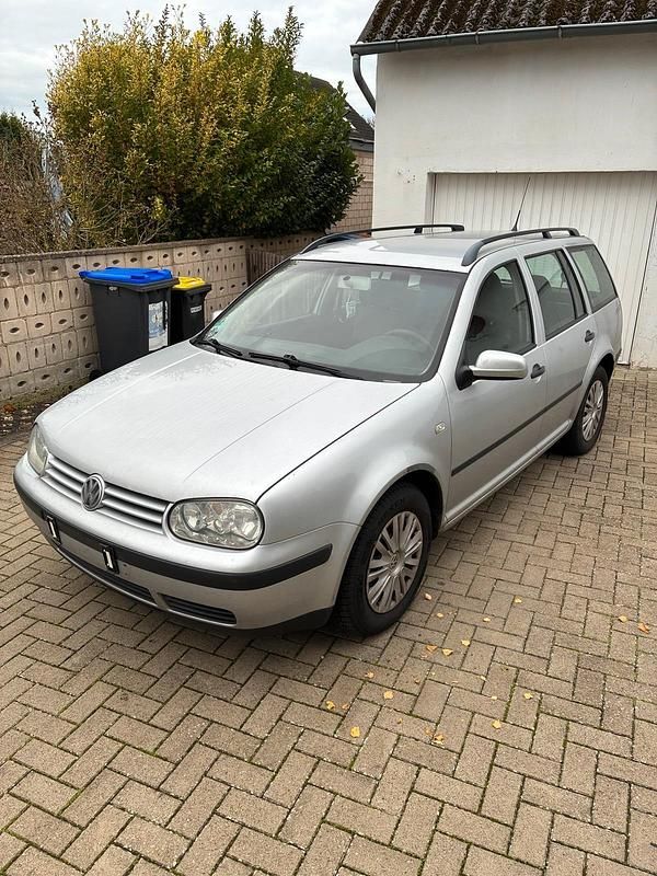 Silber Gebraucht 2005 VW Golf IV Kombi | 1.500 € (Fairer Preis) - Bild 1/4