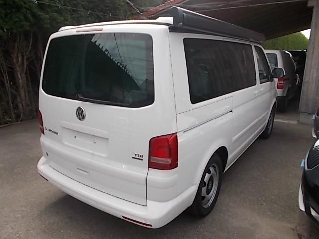 Gebraucht VW California Comfortline 140 PS (102 kW) 2015 Weiß Van