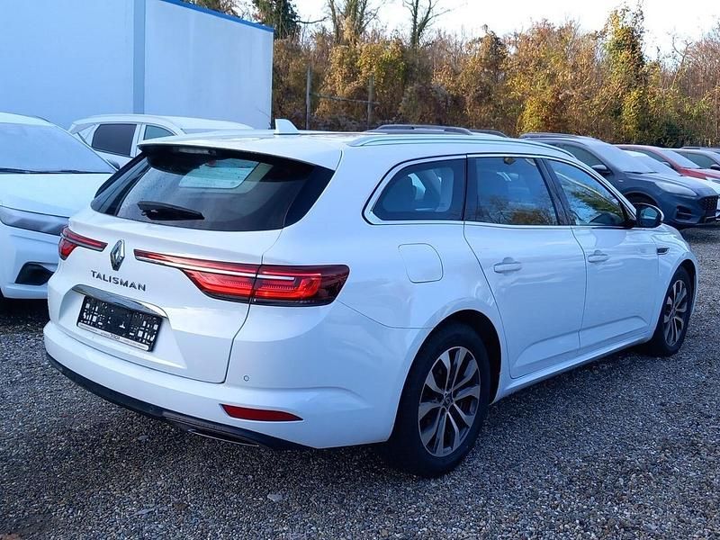 Gebraucht Renault Talisman GrandTour Zen 159 PS (116 kW) 2022 Gletscherweiß Kombi
