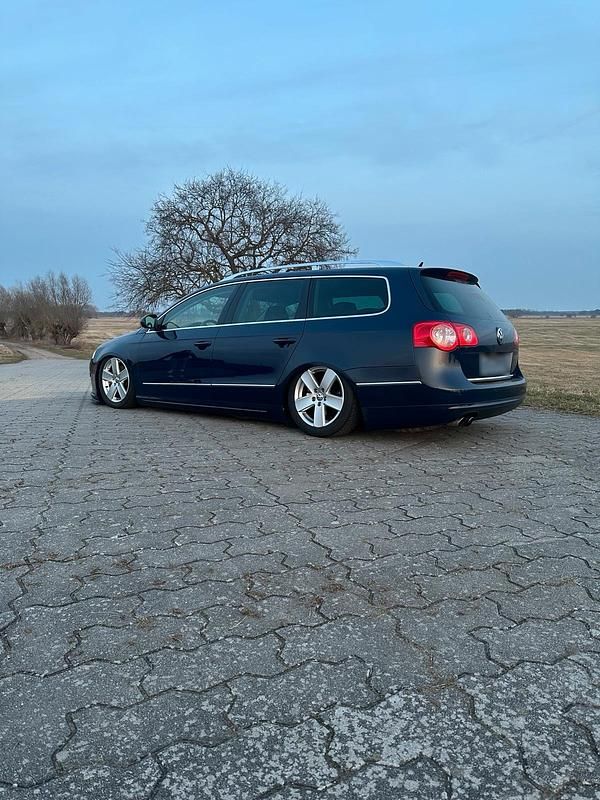 Gebraucht VW Passat 170 PS (125 kW) 2006 Blau Kombi
