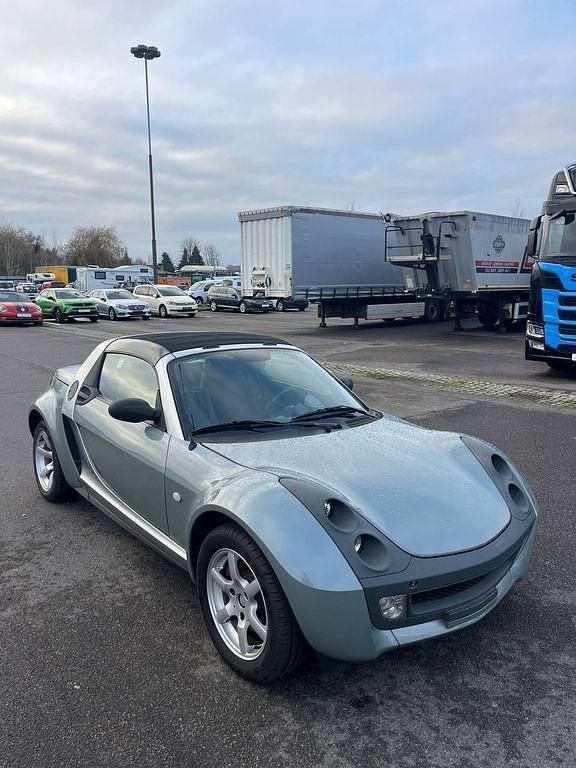 Grau Gebraucht 2003 Smart Roadster Cabrio | 3.900 € (Superpreis) - Bild 1/4