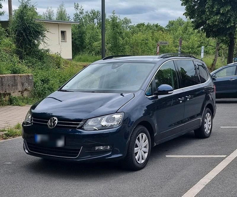 Gebraucht VW Sharan 184 PS (135 kW) 2016 Blau Van / Kleinbus